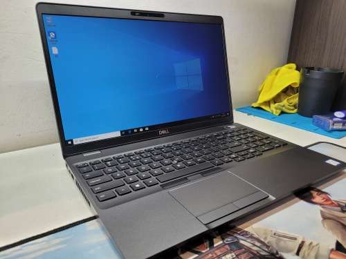VERY FAST*MINT*8TH GEN QUAD CORE*DELL LATITUDE 5500*i7-8665U*16GB*UHD 620*256GB SSD*FULL HD*