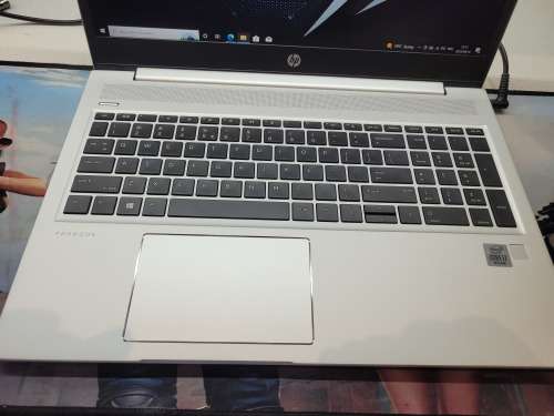 ULTIMATE BEAST!*HP PROBOOK 450 G7*i7-10510u*16GB DDR4*256GB SSD*FHD*NVIDIA MX130*