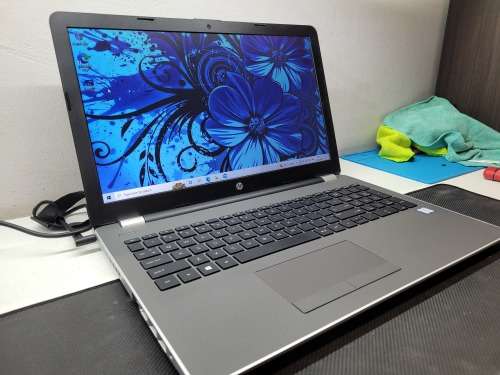 VERY FAST!*HIGH SPEC!*LATEST MODEL*HP 250 G6*7TH GEN i5-I5-7200u*8GB DDR4*240GB SSD*