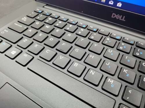 *Amazing!*CARBON ULTRABOOK*DELL LATITUDE 7490*TOUCHSCREEN*i5-8350U*16GB*512GB SSD*FHD