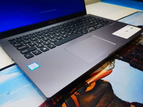 Beast specs!*FAST!*AS NEW!*ASUS VIVOBOOK X509FA*i7-8565U*20GB DDR4*512GB SSD*500GB HDD*WARRANTY