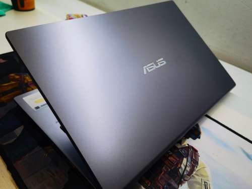 Beast specs!*FAST!*AS NEW!*ASUS VIVOBOOK X509FA*i7-8565U*20GB DDR4*512GB SSD*500GB HDD*WARRANTY