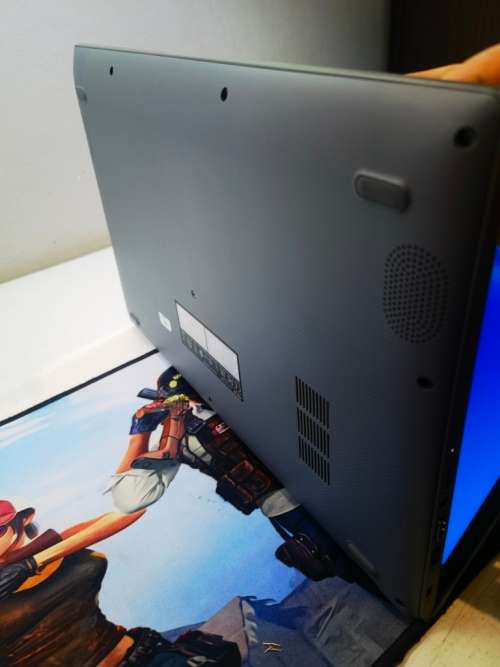 Beast specs!*FAST!*AS NEW!*ASUS VIVOBOOK X509FA*i7-8565U*20GB DDR4*512GB SSD*500GB HDD*WARRANTY