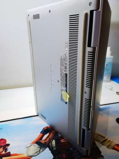 Amazing!*AS NEW!*VERY FAST!*DELL INSPIRON 7380*8TH GEN i7*i7-8565U*8GB*256GB SSD*FHD*