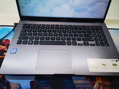 VERY FAST!**ASUS VIVOBOOK X509*i3-7020u*8GB DDR4*256GB SSD*