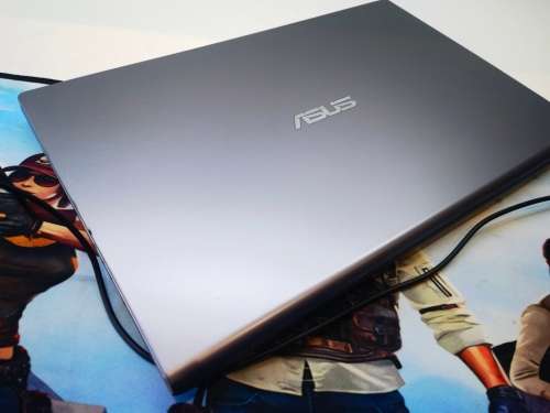 VERY FAST!**ASUS VIVOBOOK X509*i3-7020u*8GB DDR4*256GB SSD*