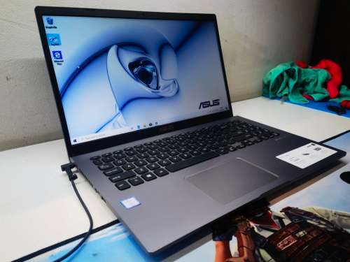 VERY FAST!**ASUS VIVOBOOK X509*i3-7020u*8GB DDR4*256GB SSD*