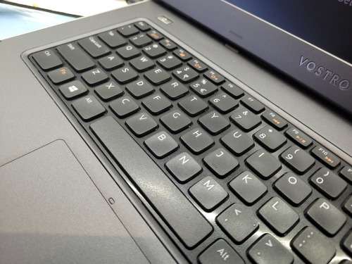 *HIGH SPEC i5!*DELL VOSTRO 3560*i5-3230m*16GB RAM*500GB HDD*DVD*HD DISPLAY
