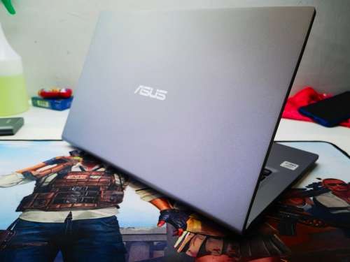 STUNNING!*ASUS X415FA*i3-10110U*10TH GEN*8GB DDR4*1000GB HDD*UHD GRAPHICS