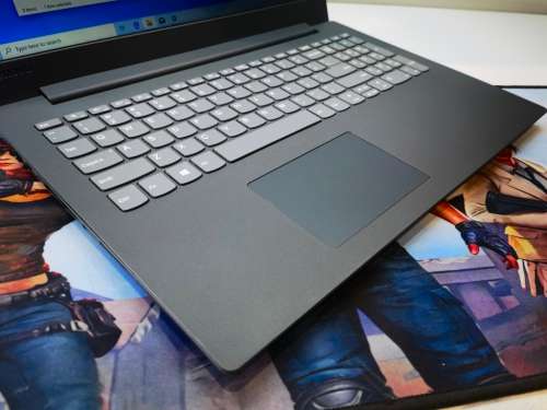 FAST!*HIGH SPEC!*QUAD CORE 8th Gen i5*LENOVO 130*i5-8250U*12GB DDR4*480GB SSD*UHD620*