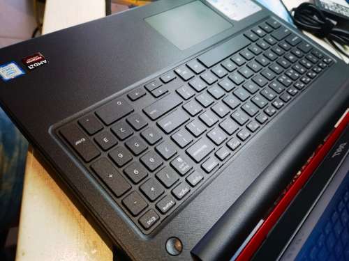 LATE ENTRY-DELL INSPIRON 3567-i7-7500U-HD*16GB DDR4*RADEON R5 M430*256GB SSD*
