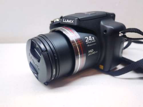 EXCELLENT!*PANASONIC LUMIX  DMC-FZ45*14.MP*24XZOOM*4XDIGITAL*VIDEOS RECORDING*
