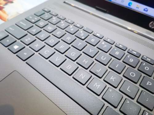 Late Entry!*VERY FAST!*HP 255 G7*RYZEN 3020e*10TH GEN*8GB RAM*128GB SSD*1TB HDD*RADEON graphics