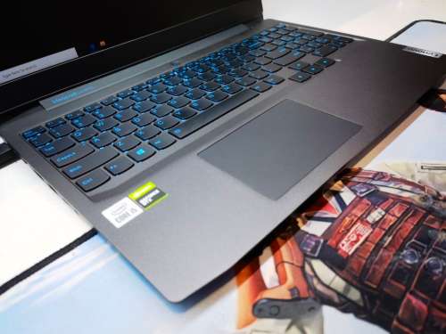 GAMING BEAST!*LENOVO IDEAPAD GAMING 3*i5-10300H*32GB DDR4*1000GB SSD*NVIDIA GTX1650*FHD*