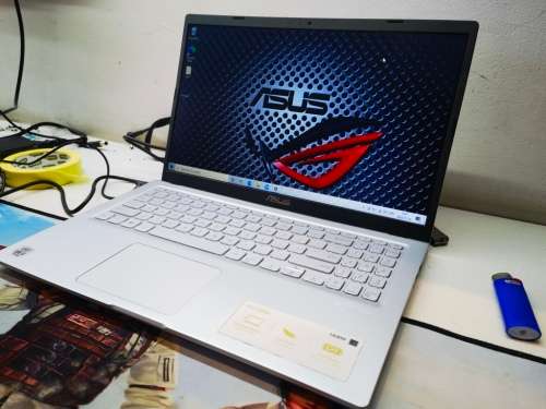 VERY FAST!*10TH GEN!*ASUS VIVOBOOK X515J*i3-1005G1*8GB DDR4*256GB SSD*HD*
