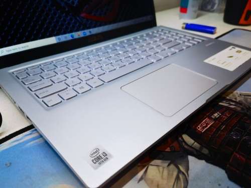 VERY FAST!*10TH GEN!*ASUS VIVOBOOK X515J*i3-1005G1*8GB DDR4*256GB SSD*HD*