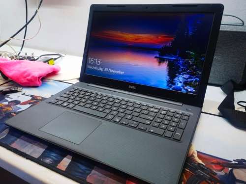 VERY FAST!*HIGH SPEC!*DELL VOSTRO 3590*i3-10110u*8GB DDR4*256GB SSD*HD*WARRANTY