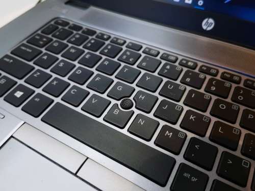 VERY FAST!**BEAST SPECS!**HP PROBOOK 750 G2*i5-5200u*8GB DDR4*180GB SSD*FULL HD*