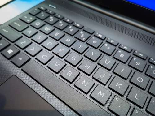 HP NOTEBOOK 15-N4020-9TH GEN*8GB DDR4*500GB HDD*WARRANTY