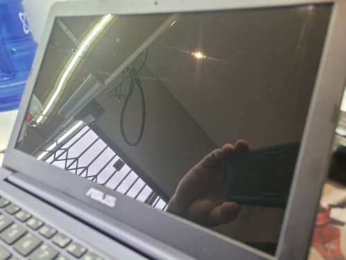OFFICE/SCHOOL*ASUS E203N*CPU N3350*4GB RAM*64GB SSD*HD