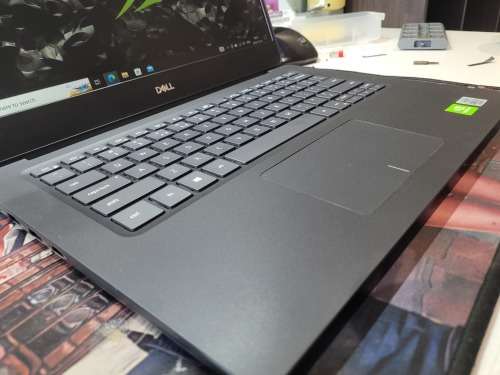 BEAST!*HIGH SPEC!*DELL VOSTRO 5490*i7-10510u*8GB DDR4*256GB SSD*FHD*IR*NVIDIA GEFORCE!*