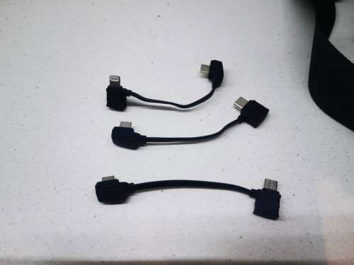 *DJ MAVIC PRO*CONTROLLER*CARRY CASE*CHARGING CABLES*3 X BATTERY