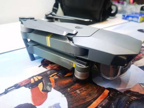 *DJ MAVIC PRO*CONTROLLER*CARRY CASE*CHARGING CABLES*3 X BATTERY