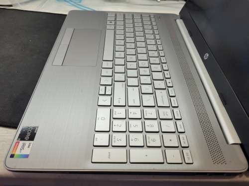 11TH GEN BEAST!*11TH GEN*HP NOTEBOOK 15*i5-1135G7*8GB DDR4*512GB SSD*1TB HDD*FHD*G7 GRAPHICS*