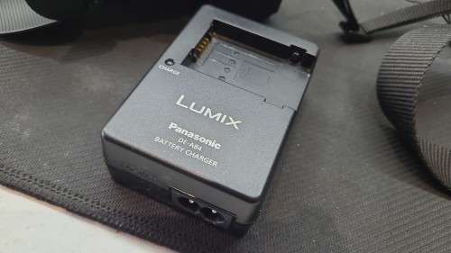EXCELLENT!*PANASONIC LUMIX  DMC-FZ200*12.MP*TOUCHSCREEN*24X OPTICAL*