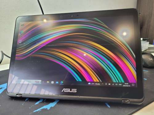 HIGH SPEC i7*TOUCHSCREEN*ASUS X630U*i7-7500u*8GB DDR4*256GB SSD*FHD*360 FLIP, ROTATE