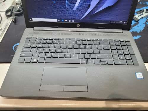 VERY FAST!*HP 250 G7*8TH GEN i5*I5-8265u*8GB*240GB SSD*UHD620*DVD