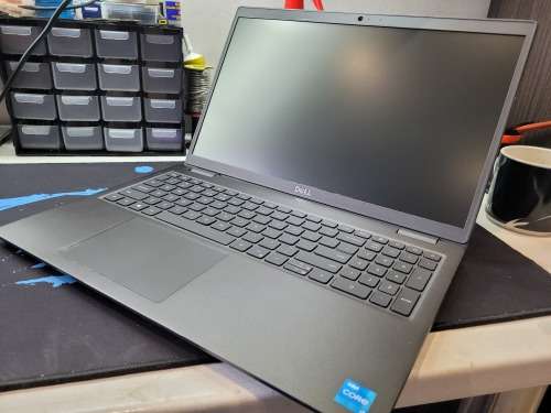 VERY FAST!*11TH GEN BEAST!*DELL LATITUDE 3520*i3-1115G4*8GB DDR4*256GB SSD*HD*