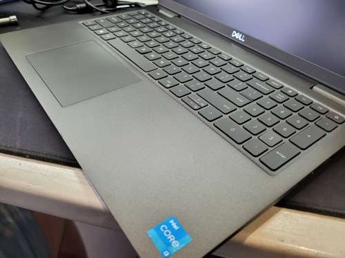 VERY FAST!*11TH GEN BEAST!*DELL LATITUDE 3520*i3-1115G4*8GB DDR4*256GB SSD*HD*
