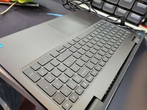VERY FAST!*11TH GEN BEAST!*DELL LATITUDE 3520*i3-1115G4*8GB DDR4*256GB SSD*HD*