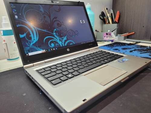 *Excellent & Fast*HP ELITEBOOK 8460p*i5-2520m*8GB DDR3*256GB SSD*HD+DISPLAY*