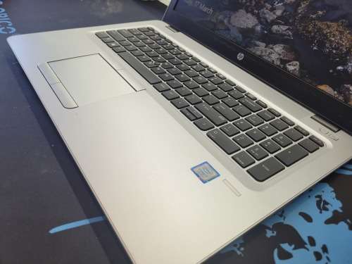 HP ELITEBOOK 850 G4*i7-7500U*16GB DDR4*256gb NVME*FHD*4G LTE*BANG/OLUFSEN