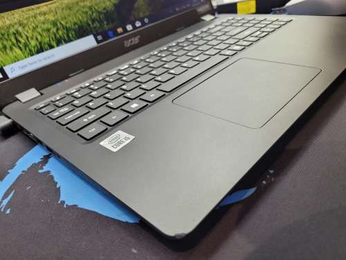 FAST!*HIGH SPEC!*10TH GEN!*ACER EXTENSA 15*i5-1035G1*8GB DDR4*512GB SSD*HD