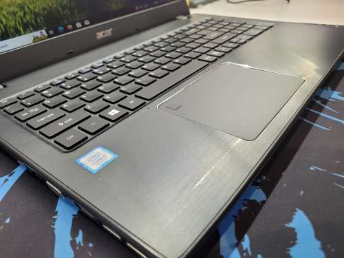 VERY FAST!*LATEST TECH*ACER TRAVELMATE P259*i5-7200u*8GB DDR4*240GB SSD