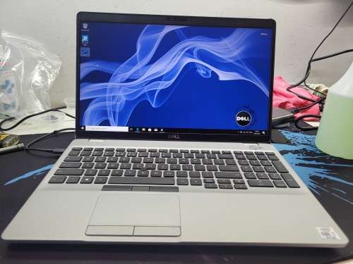 Absolute Beast!*10TH GEN i5*DELL LATITUDE 5511*i5-10400H*16GB DDR4*256GB NVME SSD*FHD