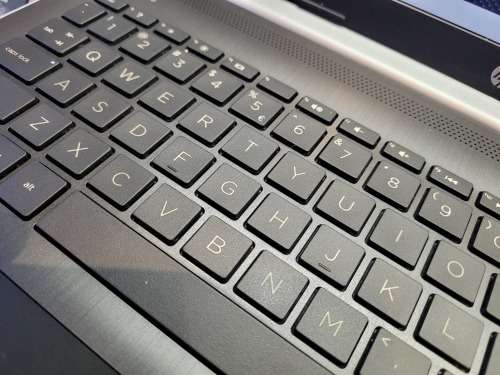 ULTIMATE BEAST!*HP NOTEBOOK 15*i7-10510u*8GB DDR4*512GB SSD*1000GB HDD*FHD*NVIDIA MX130