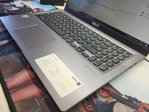late entry!*HIGH SPEC!*10TH GEN!*ASUS VIVOBOOK X509*i5-1035G1*8GB DDR4*256GB SSD*HD