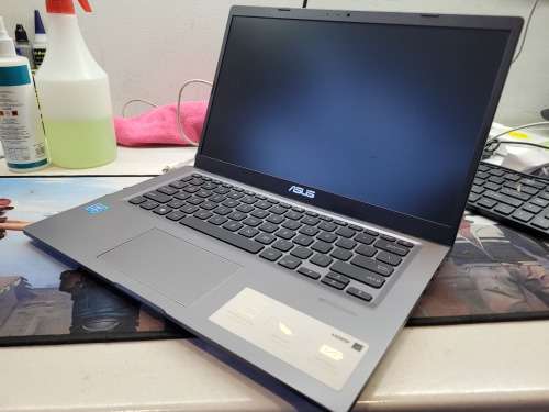 VERY FAST!*9TH GEN!*ASUS VIVOBOOK X415M*N4020*HD*8GB DDR4*256GB SSD*