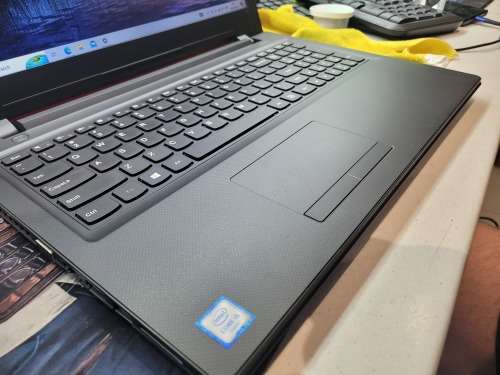 VERY FAST!*HIGH SPEC!*STUNNING!*LENOVO IDEAPAD 300*i5-6200*8GB RAM*256GB SSD*