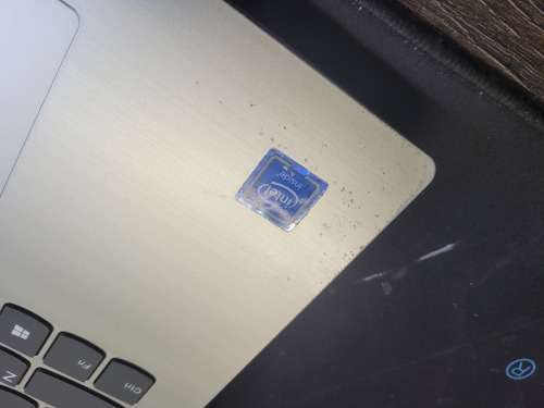 LATE ENTRY!*STUNNING 8th GEN*LENOVO ideapad 330*N4000*4GB DDR4*500GB*UHD 600 GRAPHICS*