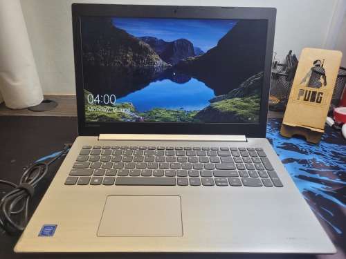 LATE ENTRY!*STUNNING 8th GEN*LENOVO ideapad 330*N4000*4GB DDR4*500GB*UHD 600 GRAPHICS*