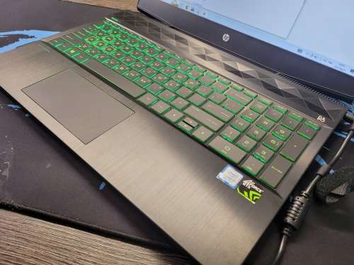 AS NEW!*BEAST GAMING SPEC!*HP PAVILION 15 GAMING*i7-8750H*16GB*1000GB SSD*FHD*GTX1050*