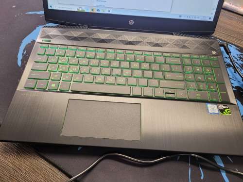 AS NEW!*BEAST GAMING SPEC!*HP PAVILION 15 GAMING*i7-8750H*16GB*1000GB SSD*FHD*GTX1050*