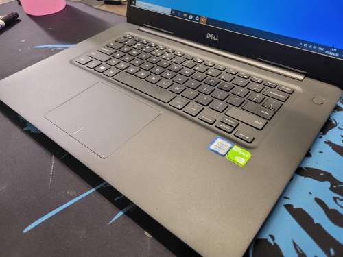 FAST!*HIGH SPEC!*DELL VOSTRO 5581*i7-8565U*NVIDIA GEFORCE*16GB RAM*256GB SSD*FHD