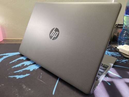 VERY FAST!*HP 255 G8*RYZEN 5-3500U*QUAD CORE 10TH GEN*8GB RAM*512GB SSD*RADEON VEGA 8