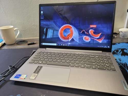 BEAST!*11TH GEN i7!*LENOVO IDEPASD 3*i7-1165G7*8GB DDR4*500GB NVME*FHD*21 MONTHS WARRANTY
